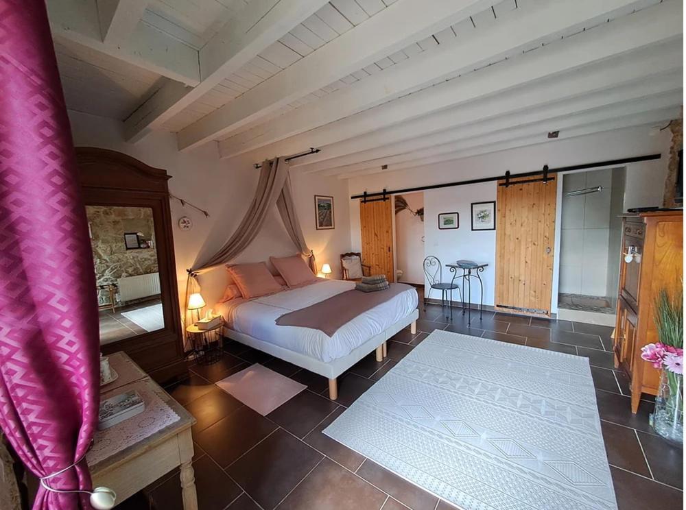 Domaine Saint Claude - , D'hotes & Insolite Frühstückspension *