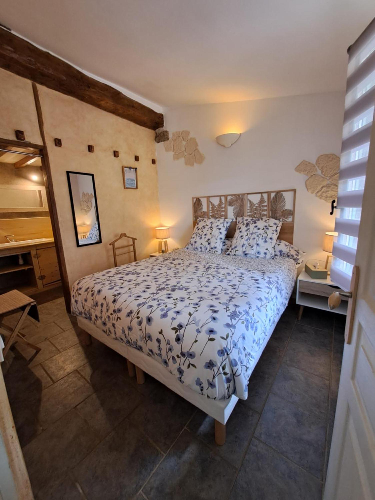 Domaine Saint Claude - , D'hotes & Insolite *