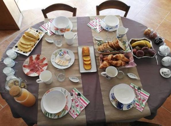 Domaine Saint Claude - , D'hotes & Insolite Bed and breakfast Malleval