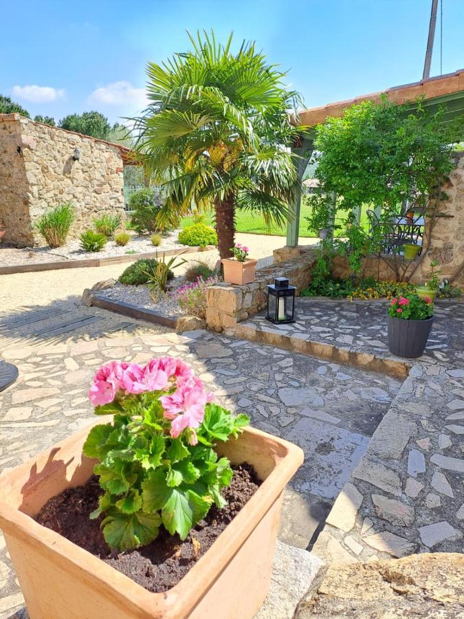 Bed & Breakfast Domaine Saint Claude - , D'hotes & Insolite *